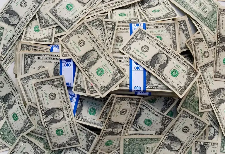 Lottery Annuity vs. Cash Option: The Core Tradeoffs